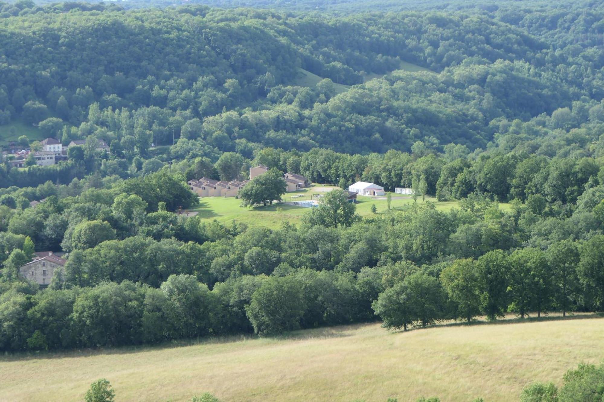 Village Bord De Ciel Caylus ภายนอก รูปภาพ